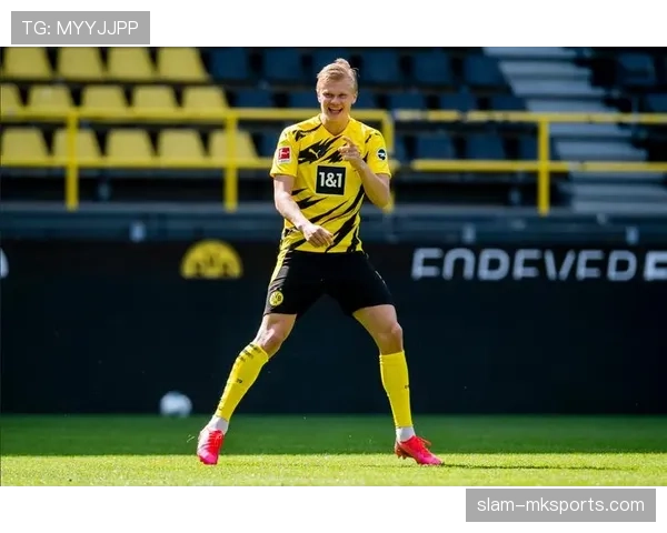 多特蒙德争冠稳定性不足问题,已反映在关键赛段表现波动,形势趋于紧张 多特蒙德争冠稳定性不足问题,已反映在关键赛段表现波动,形势趋于紧张